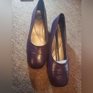 Size 8 womens shoes